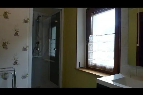 Gèdre Agreable Appartement Au 1Er Etage Avec Terrasse, Pour 4 Personnes 0*,