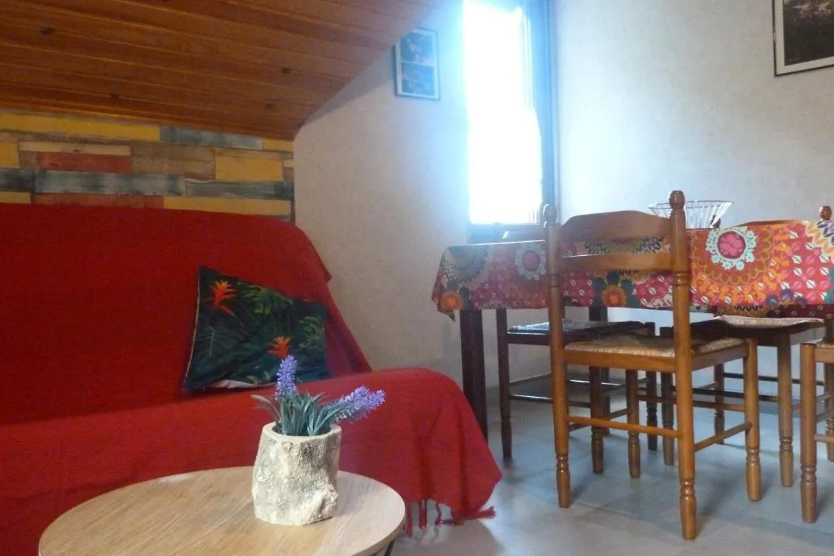 Agreable Appartement Au 1Er Etage Avec Terrasse, Pour 4 Personnes Gèdre Apartamento
